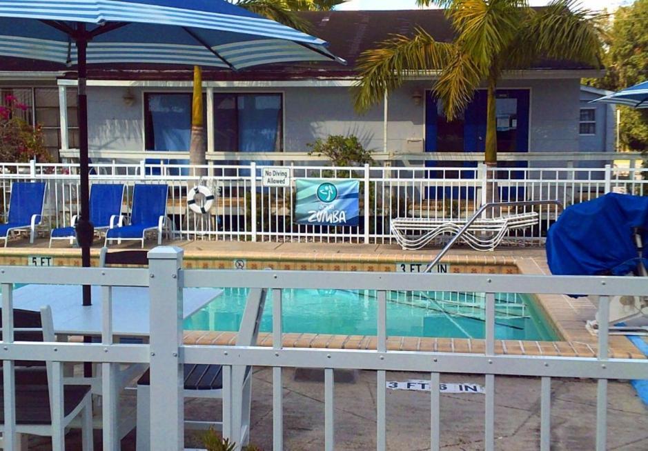 The Rivers Edge Motel LaBelle Dış mekan fotoğraf
